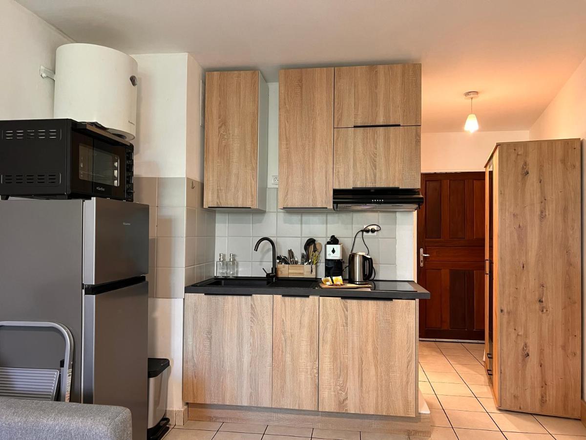 Le Ti Canbou - Studio - Pres De La Plage -By Sister Home Saint-Gilles Les Bains Exterior photo